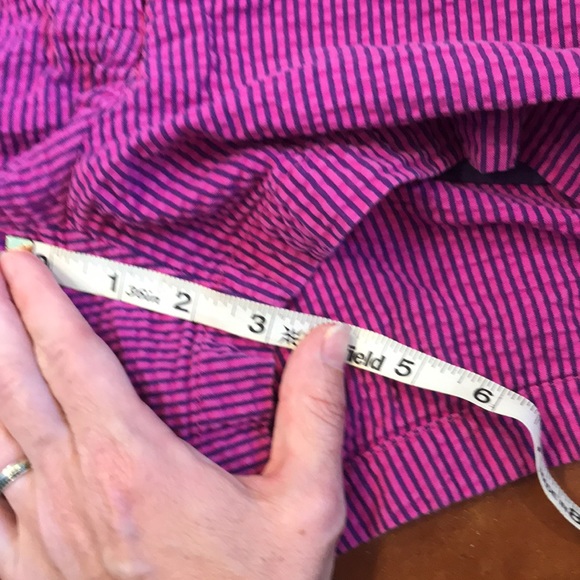 J Crew seersucker shorts size 4 - Picture 3 of 6